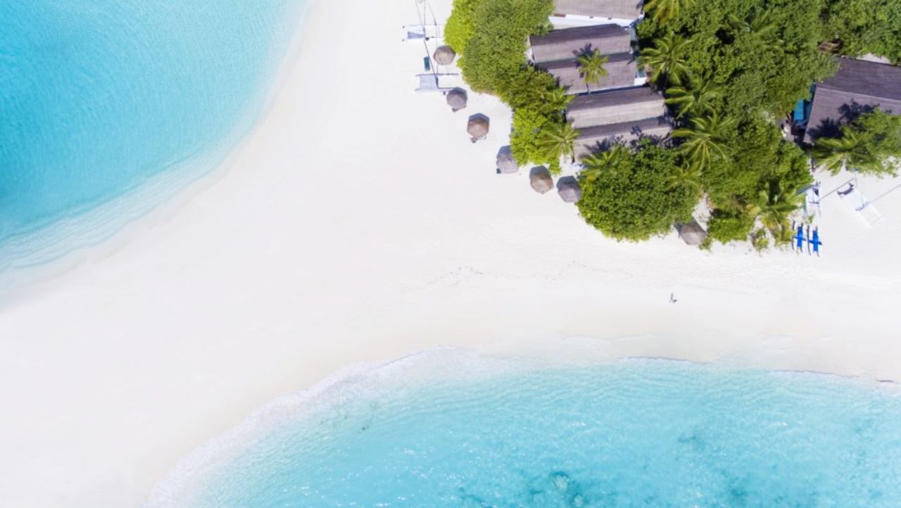 1280 Malediven Rheeti Beach DJI 0053 1024x575 1024x575