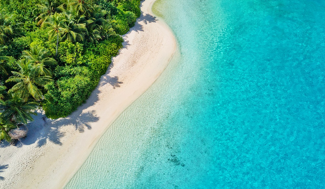 1280 tropischen Strandes der Malediven shutterstock 609524301