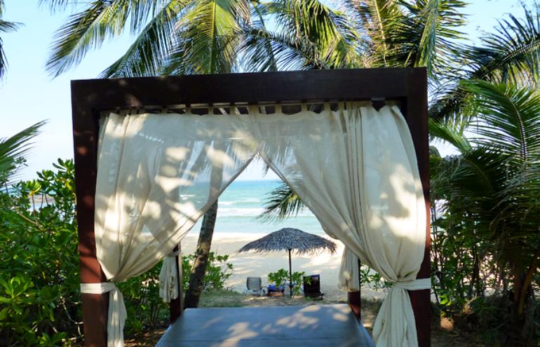 4 04 770 Tanjong Jara T32 Pavilion am Strand3