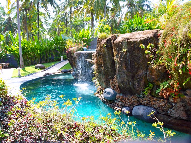 7 07 770 Dajuma Pool Bendega Waterfall2