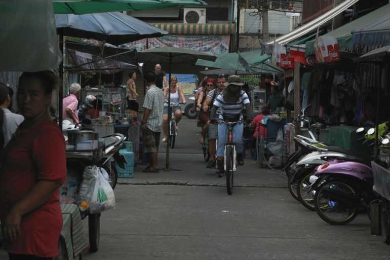 770 Farben Bangkoks 6219300361 2665071a1c b 900x600