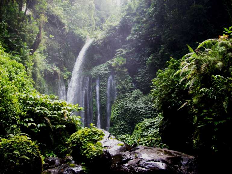 770 Lombok allg 16. Waterfall Sendang Gile 1