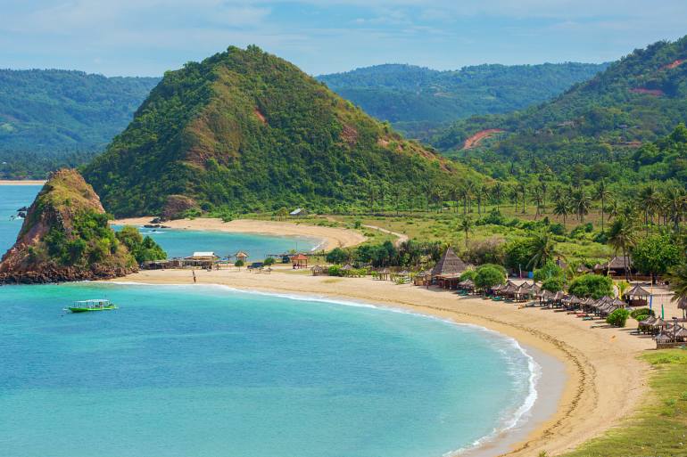 770 Novotel on Kuta sand beach Lombokshutterstock 431660431