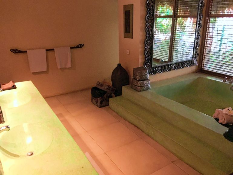 770 Villa Mathis Umalas 20171009 070041905 iOS
