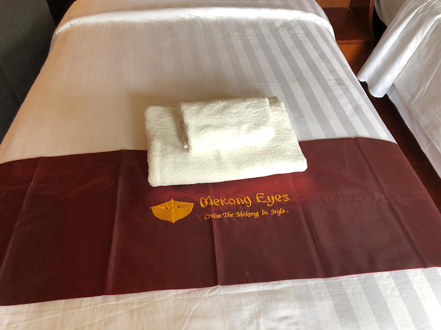 900 Bed