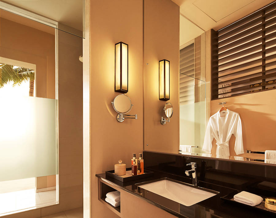 900 HNS 132Bathroom 7073