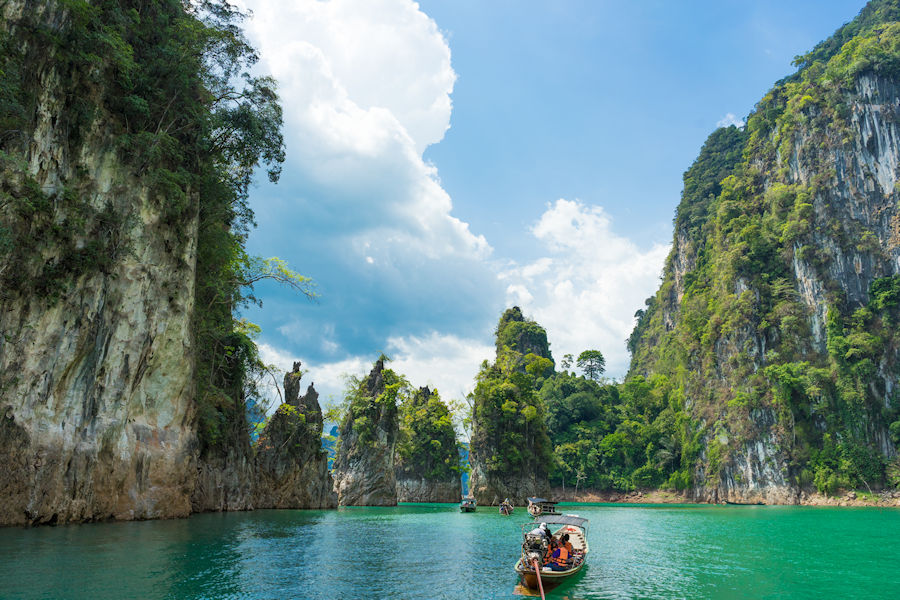 900 Khao Sok National Park Chiew lan lake 