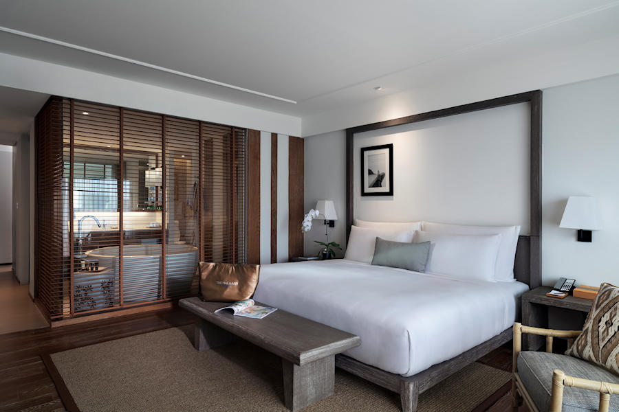 900 Royal Ocean View 24 Room 907 Bedroom IMG 0848 Final M