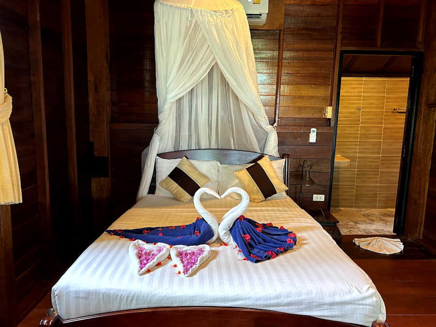 Web 900 Room2