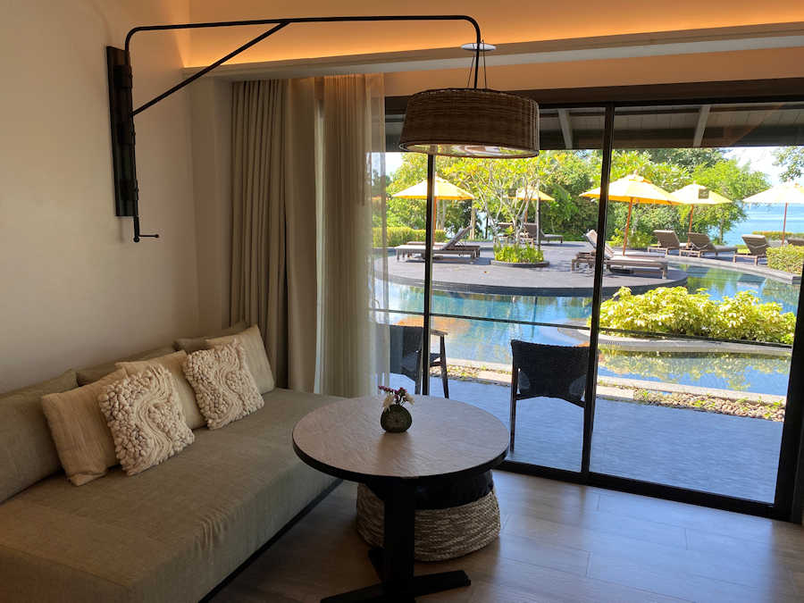 Web900 Seaview Pool Access 2