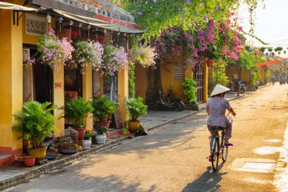 1280 Hoi An Strassenszene shutterstock 1505160017