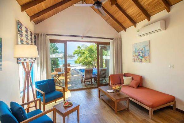 800 Deluxe Beach Pool Villa 147A8049a