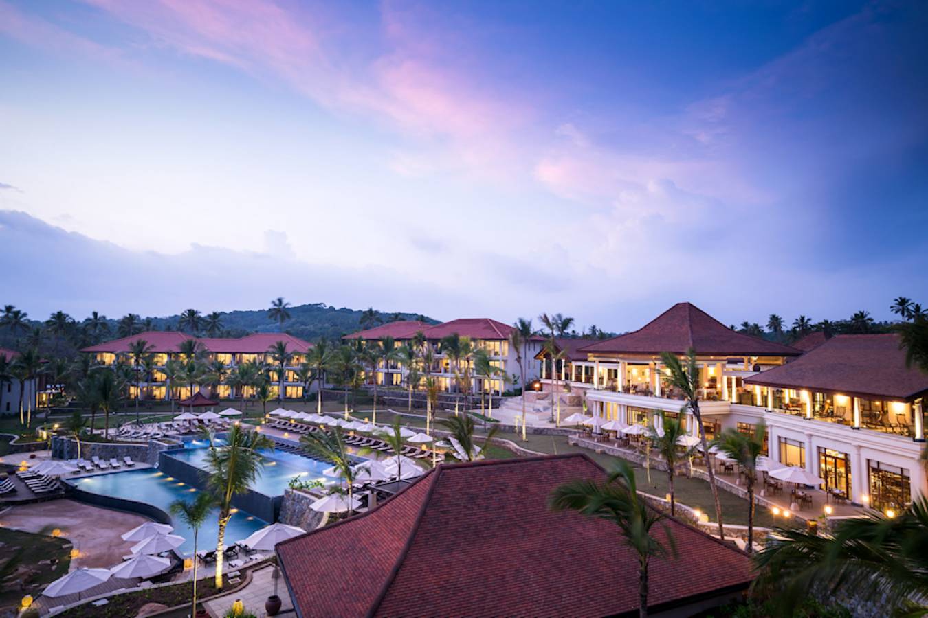 new900 Anantara Peace Haven Tangalle Resort Exterior View Aerial 3976x2652